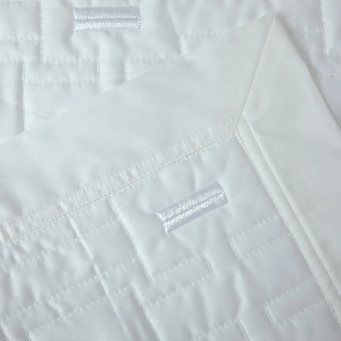 Yves Delorme Couvre lit Tuilerie- Plaids & Dessus De Lit|Dessus De Lit & Couvertures