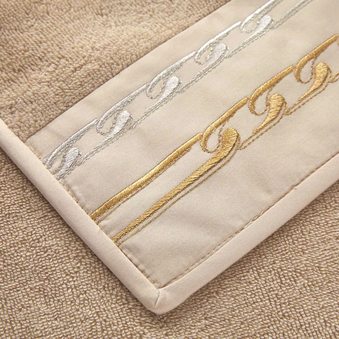 Yves Delorme Serviette de bain Régates Or- Serviettes De Bain